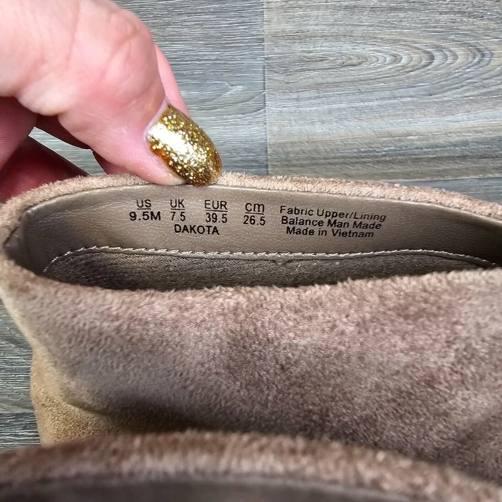 Dr Scholls Dakota Suede Leather Wedge Boots Shoes Women's 9.5 Brown Taupe Tassel